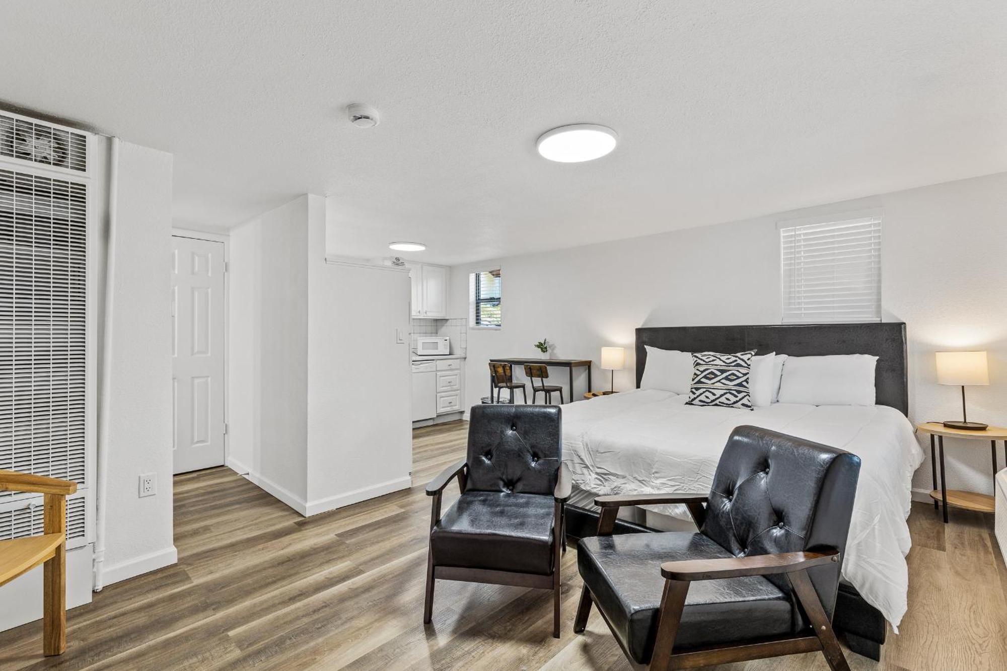 Venture At Route 66 Apartment