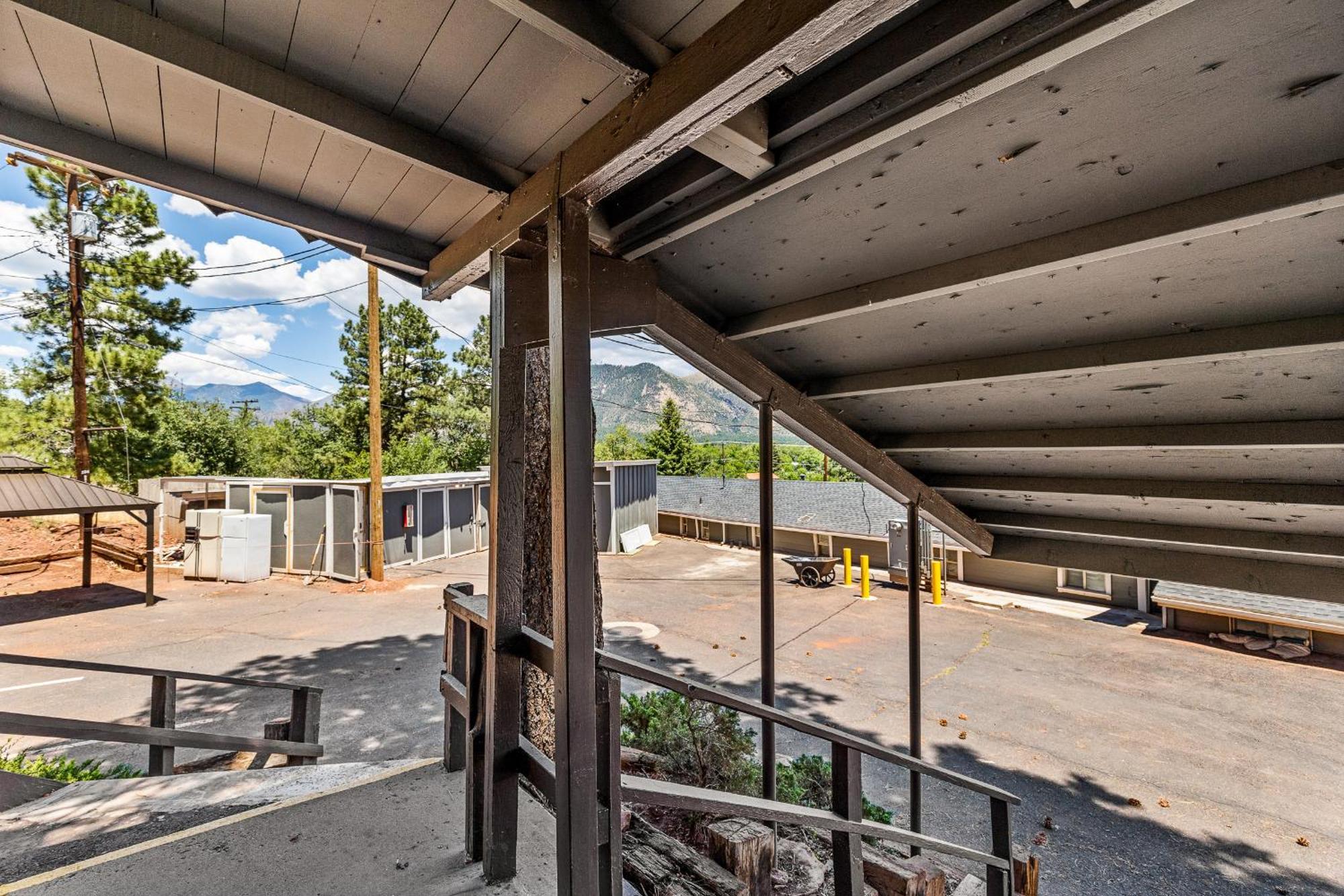 Venture At Route 66 Apartment