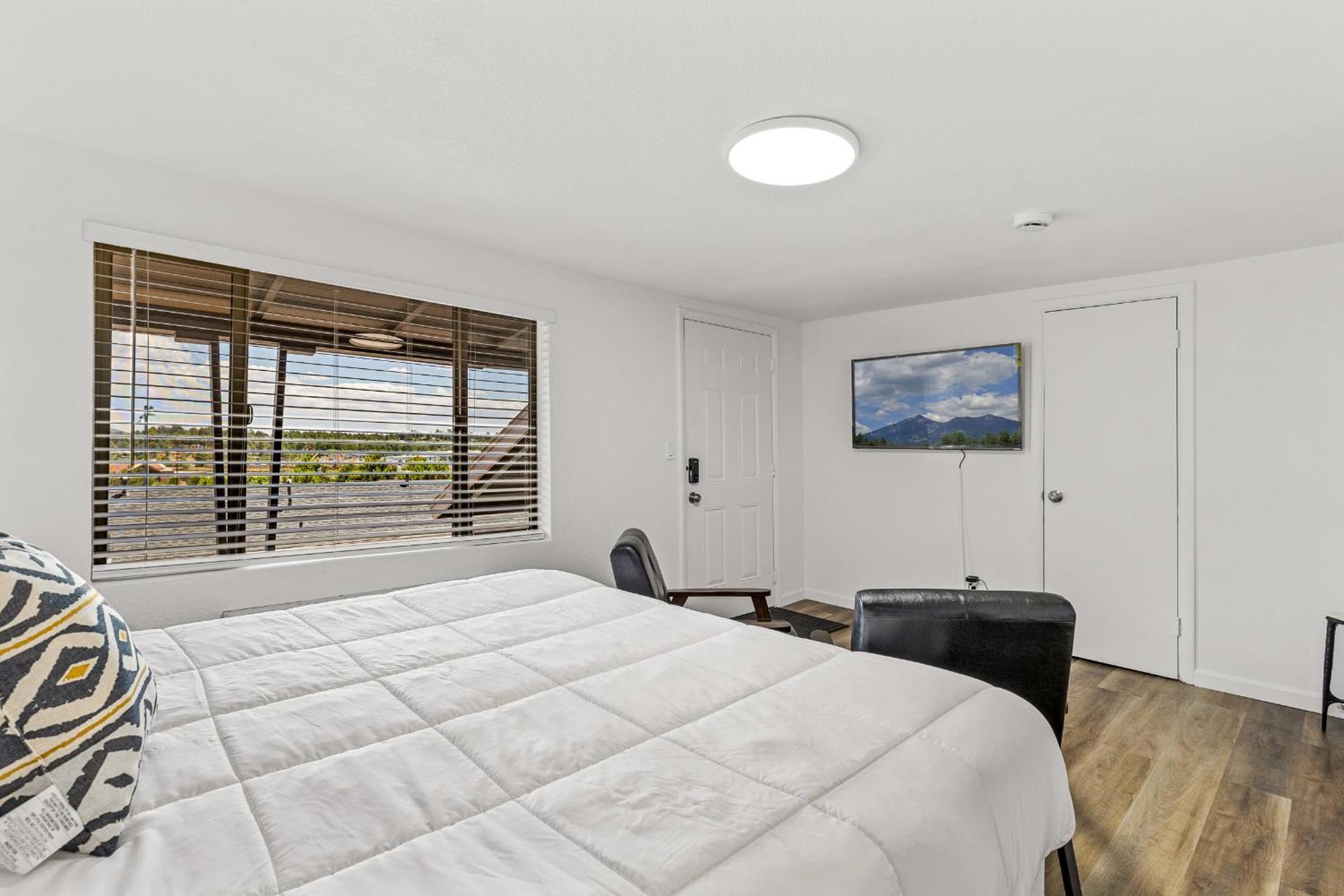 Apartment Venture At Route 66 Flagstaff