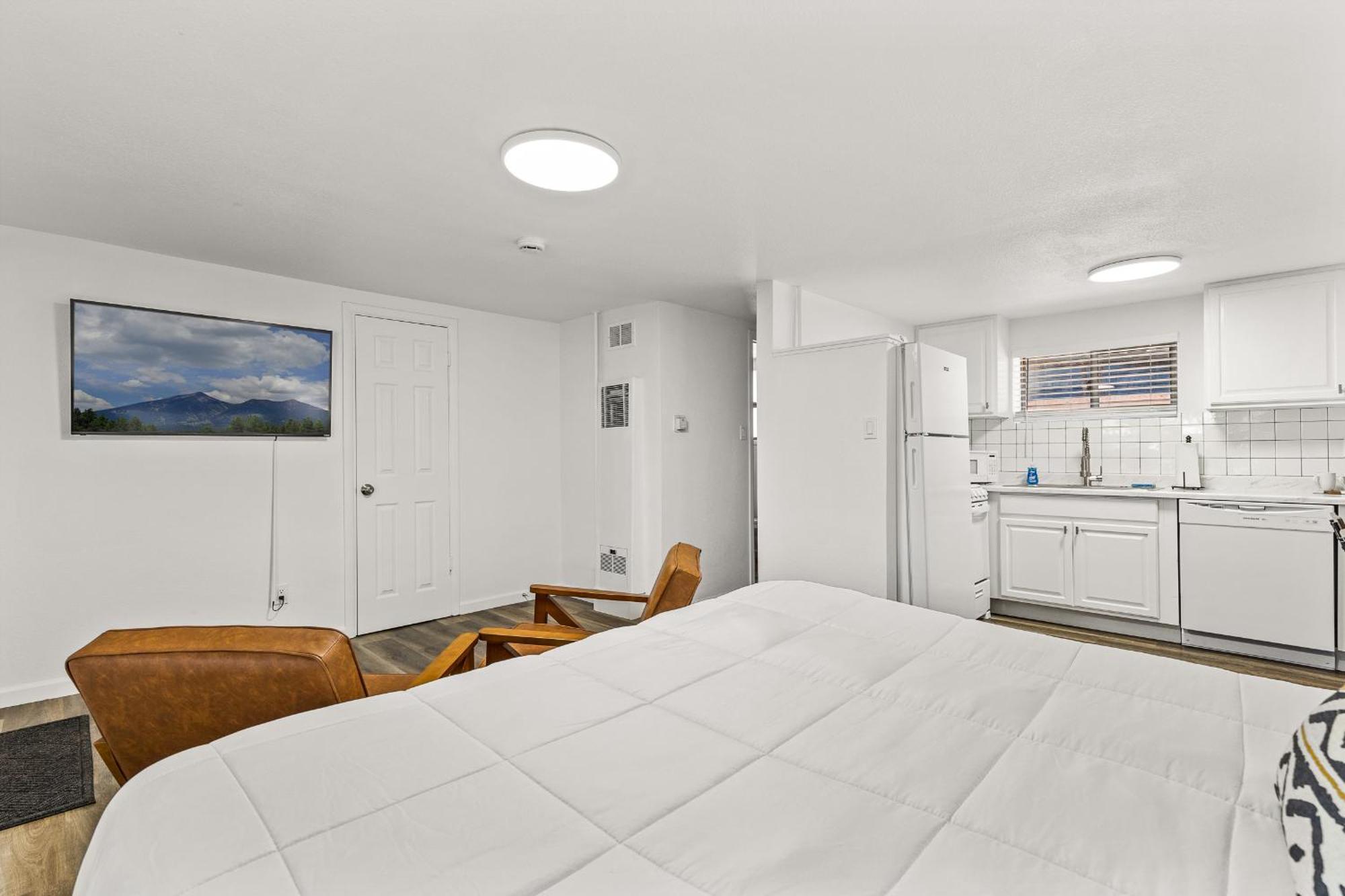 Apartment Venture At Route 66 Flagstaff