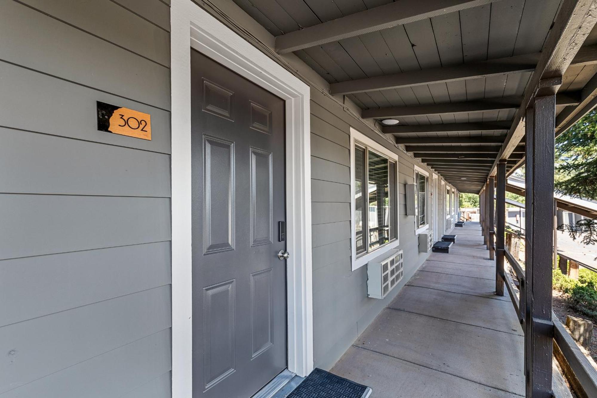 Apartment Venture At Route 66 Flagstaff