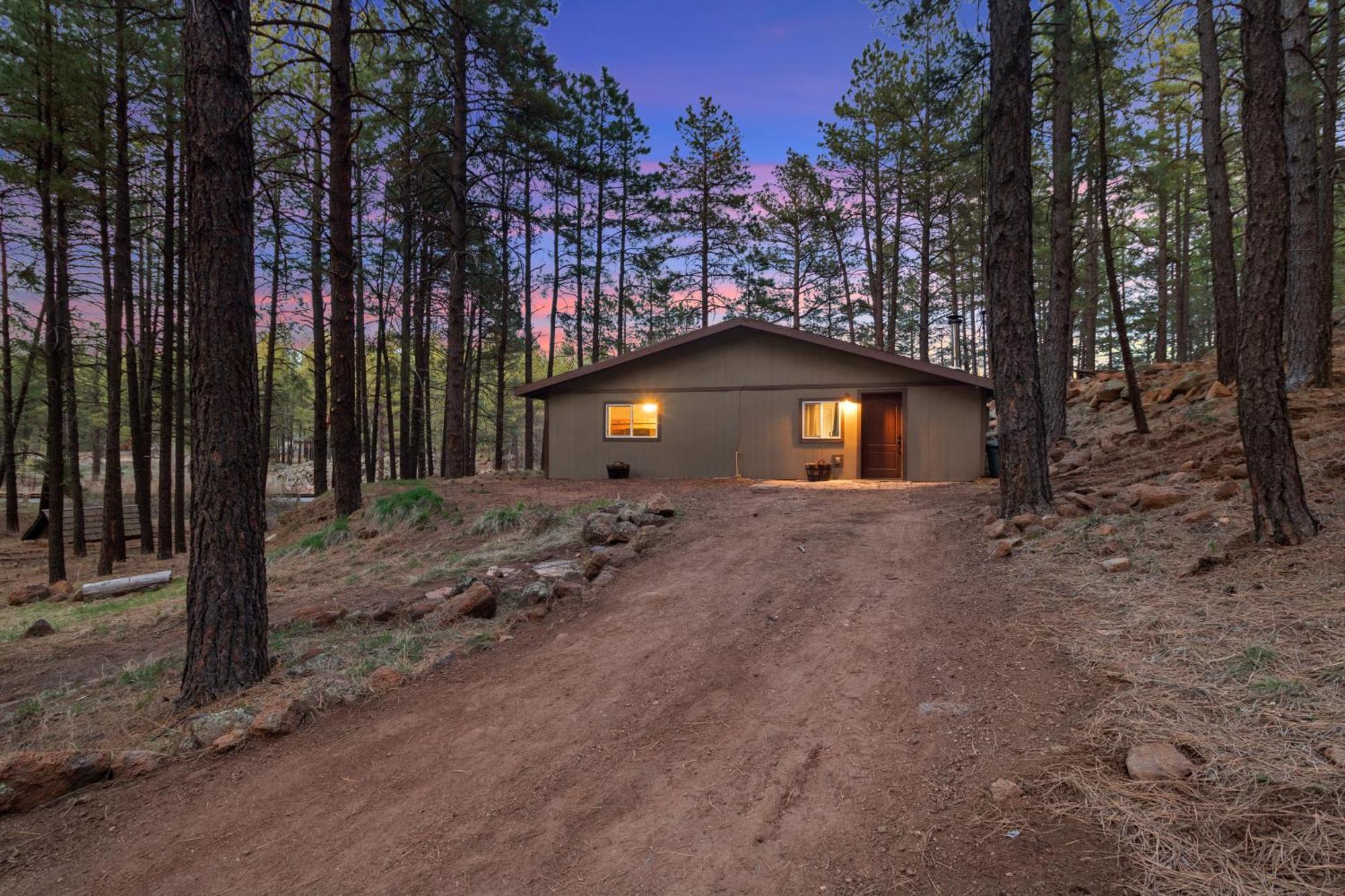 The Cozy Chalet Flagstaff