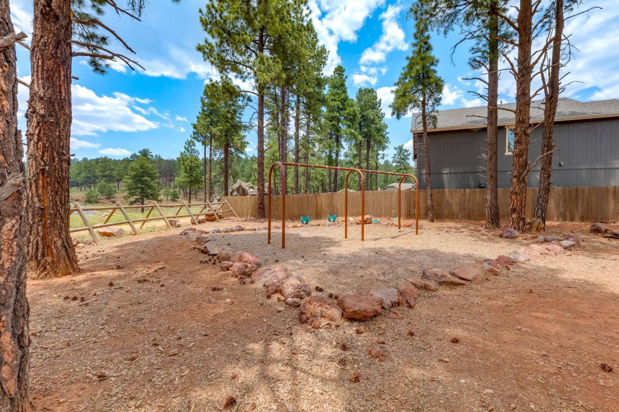With Private Patio About 3 Mi To Downtown * Flagstaff