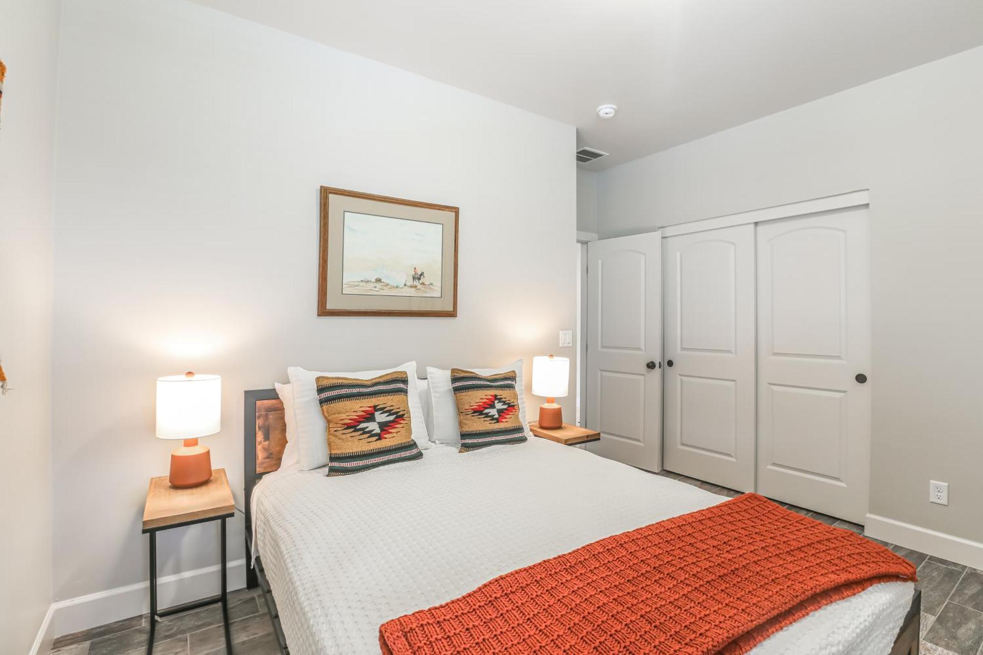 Holiday home With Private Patio About 3 Mi To Downtown