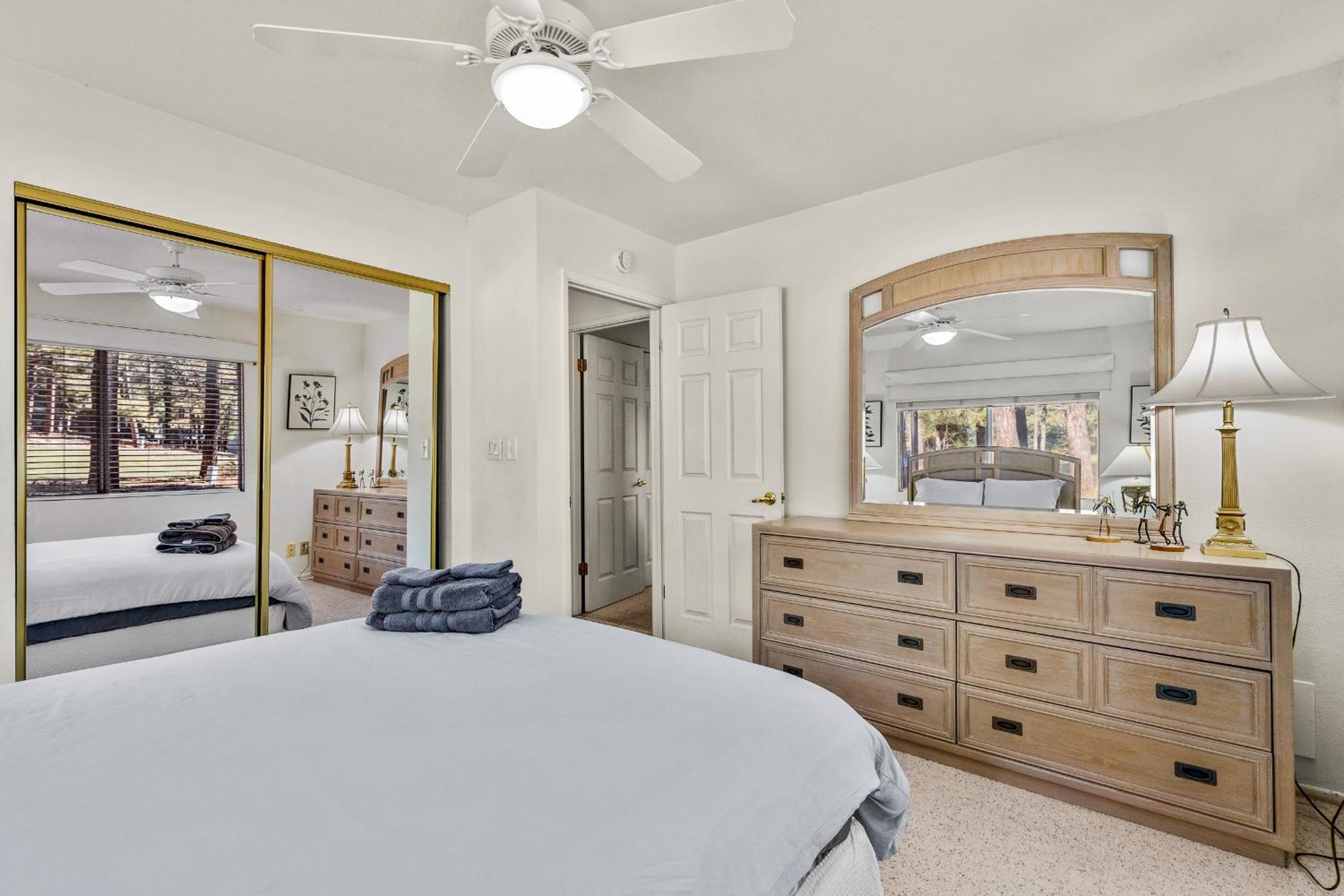Charming 3bd Continental Country Club Retreat In *