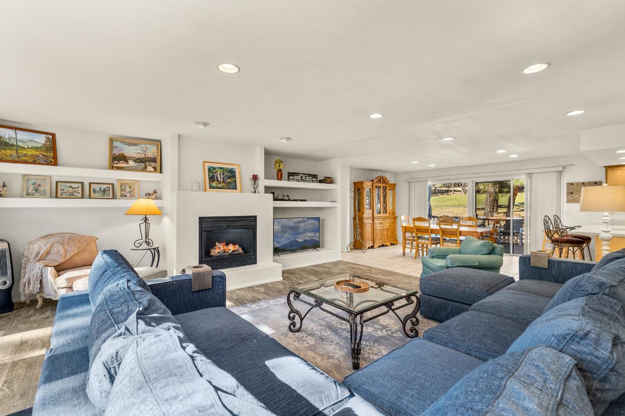 Charming 3bd Continental Country Club Retreat In Holiday home *