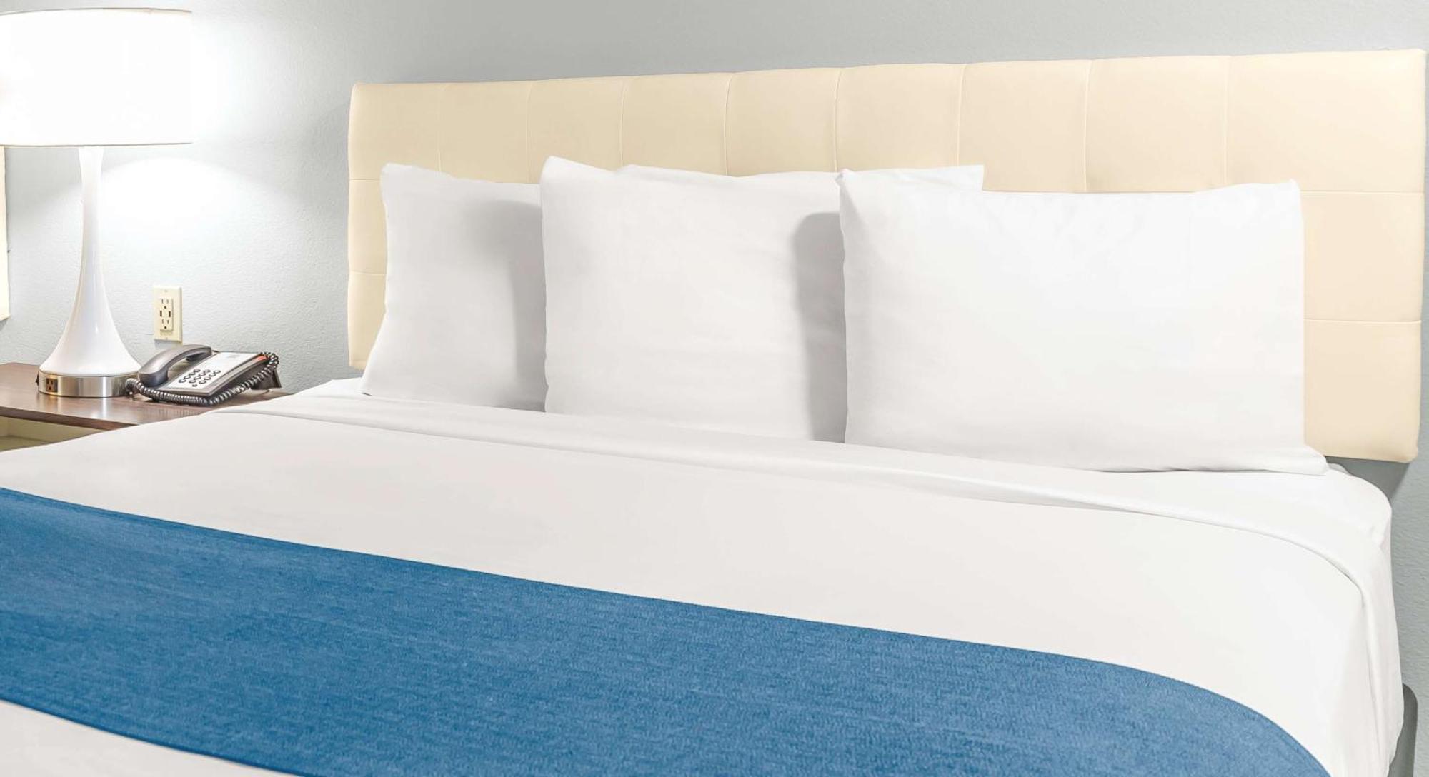 6 Az Hotel 2*