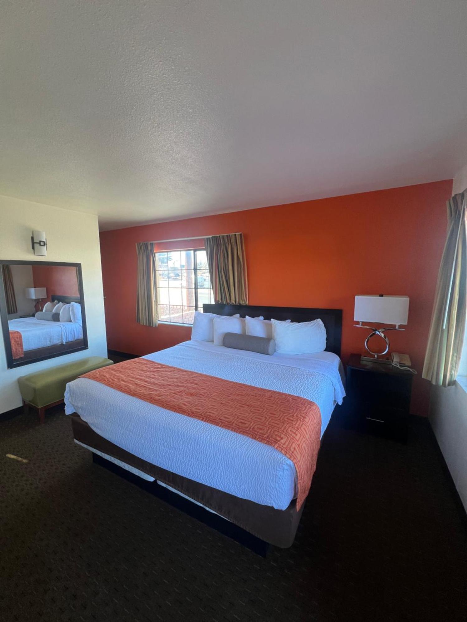 Howard Johnson By Wyndham University West Flagstaff