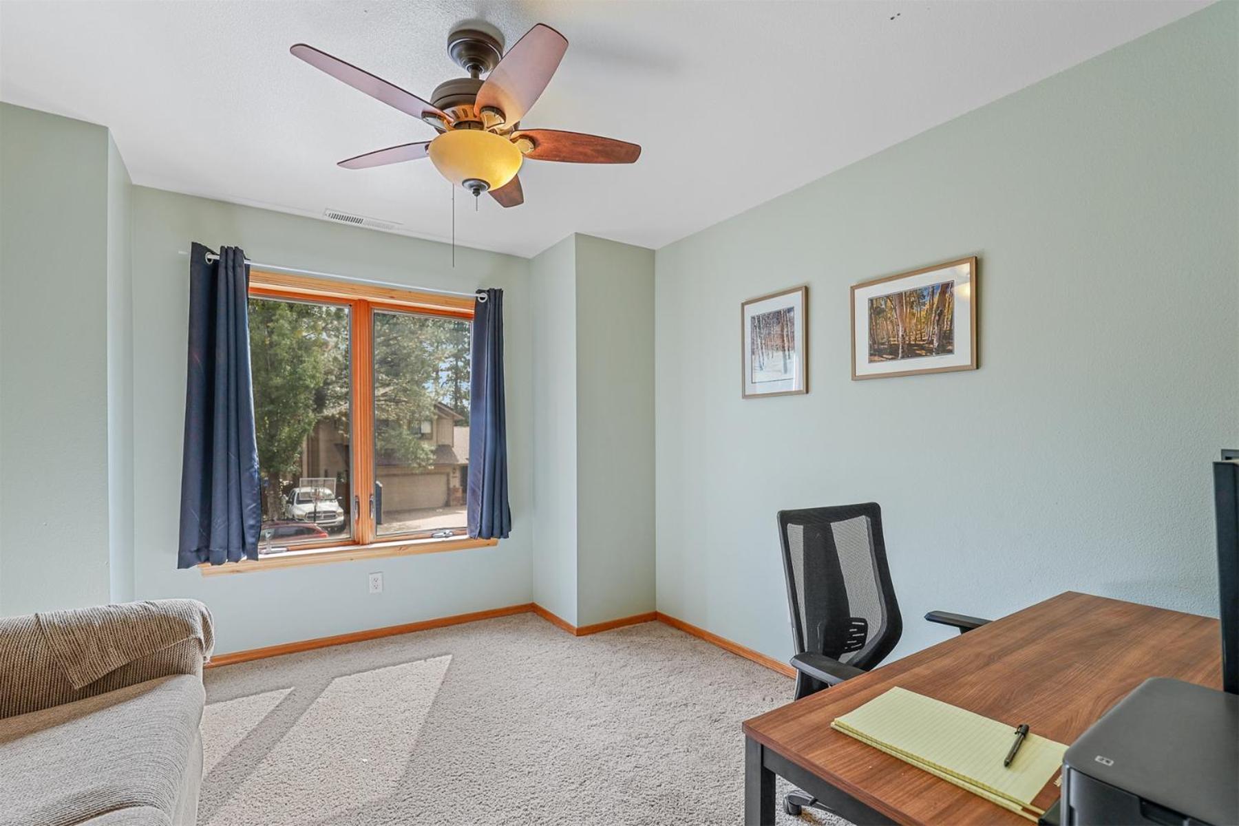 Holiday home Bluebird Song Prime Location Outdoor Retreat With Fenced Yard And Firepit