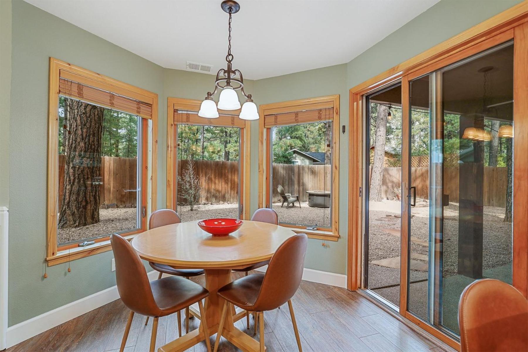 Holiday home Bluebird Song Prime Location Outdoor Retreat With Fenced Yard And Firepit Flagstaff