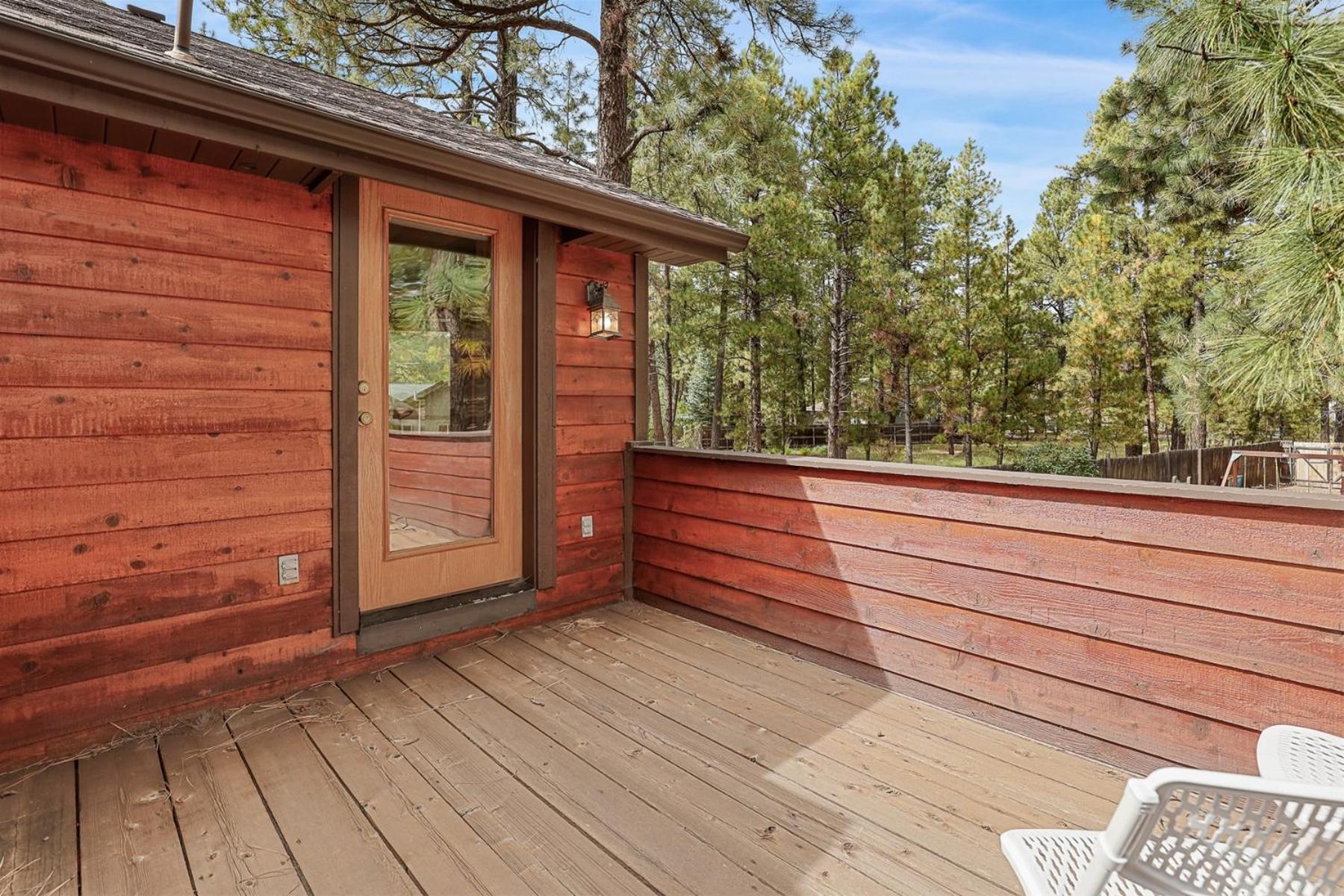 Bluebird Song Prime Location Outdoor Retreat With Fenced Yard And Firepit *