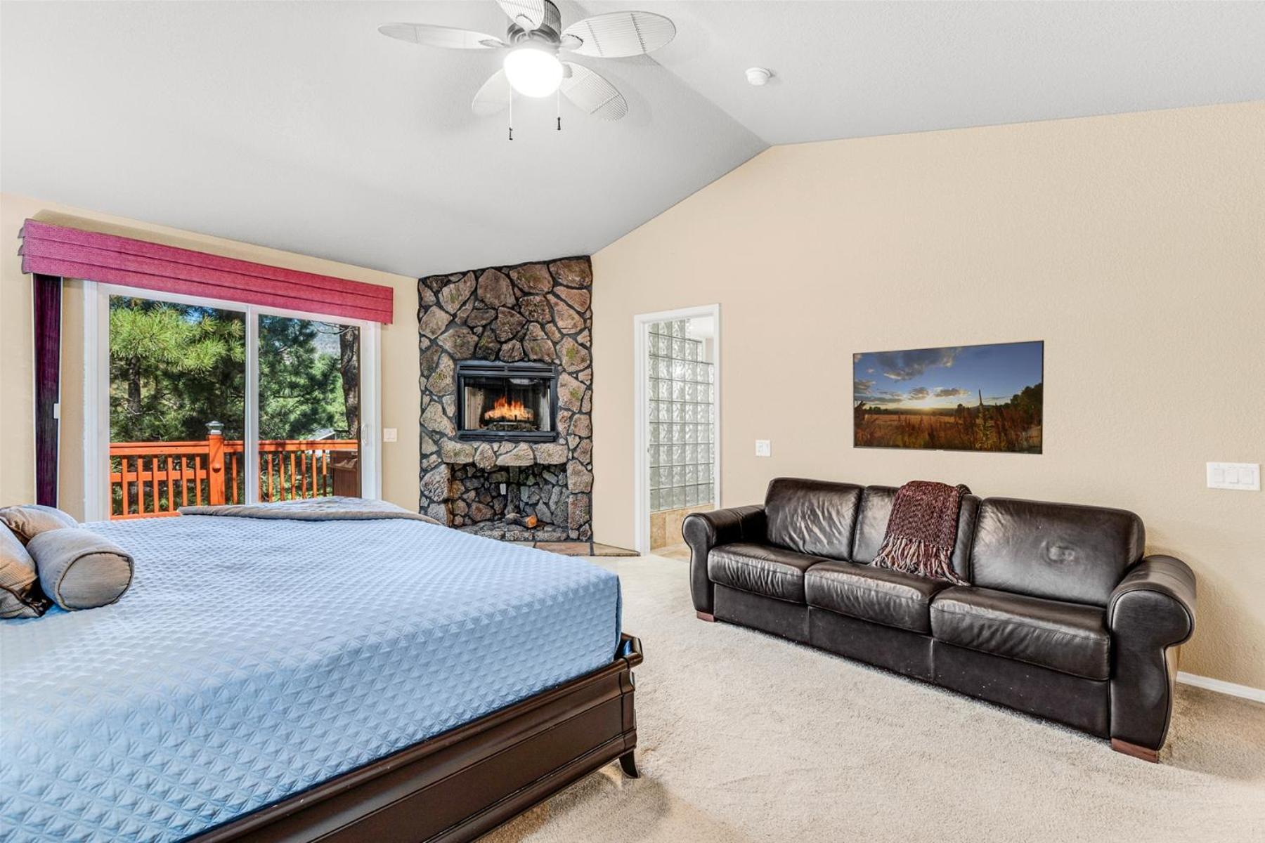Ace - A Hole In One Right On The Golf Course Hot Tub Mt Views Pines