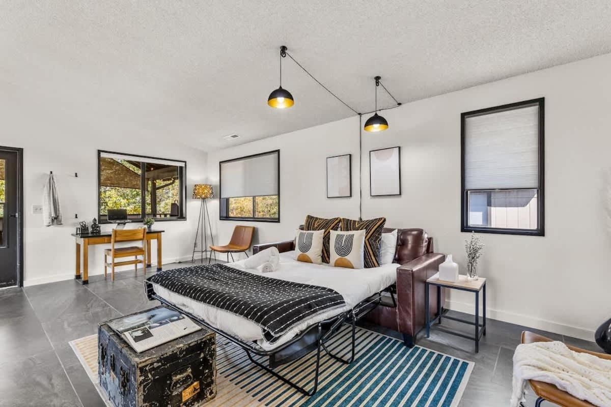 New Downtown Near Parks & Trails Industrial Ac *