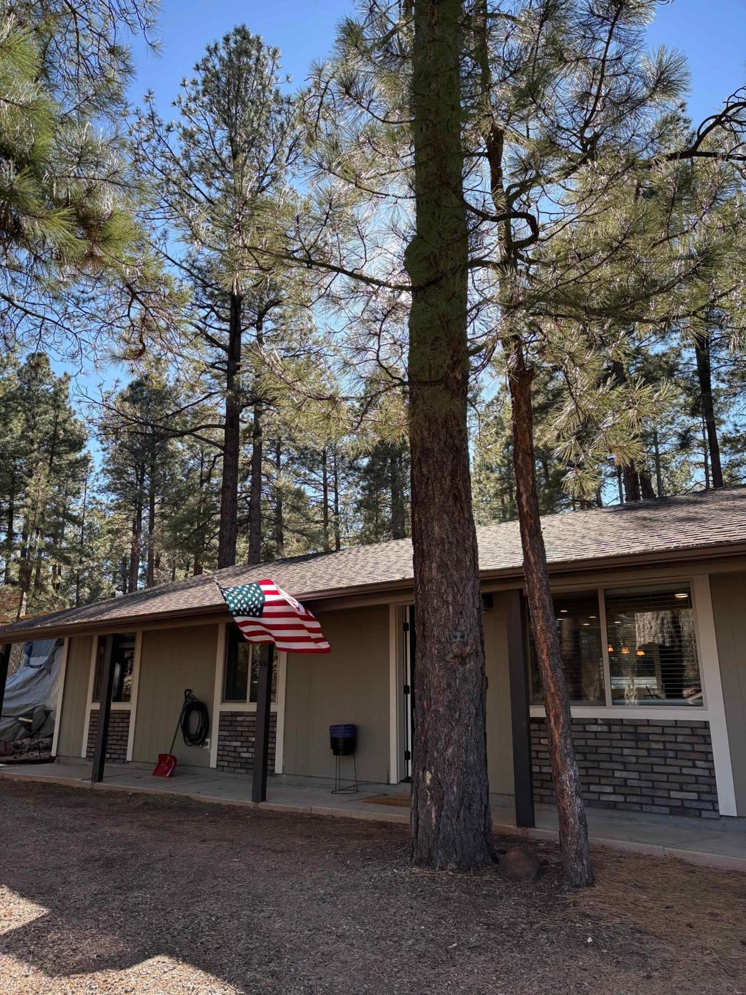 The Eagles Nest With Hot Tub * Flagstaff