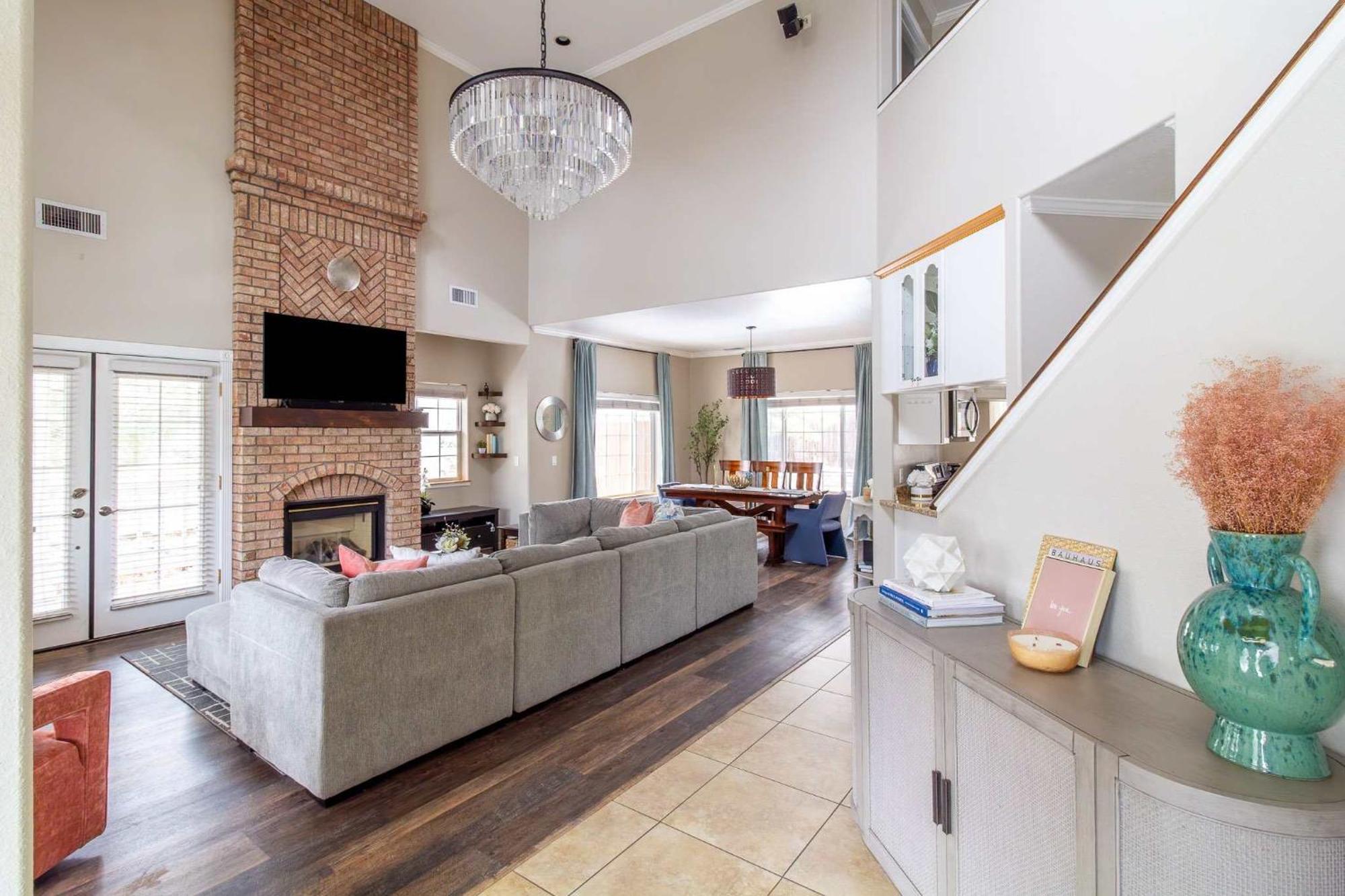 Spacious Retreat With 2 Master Foosball&ac Flagstaff