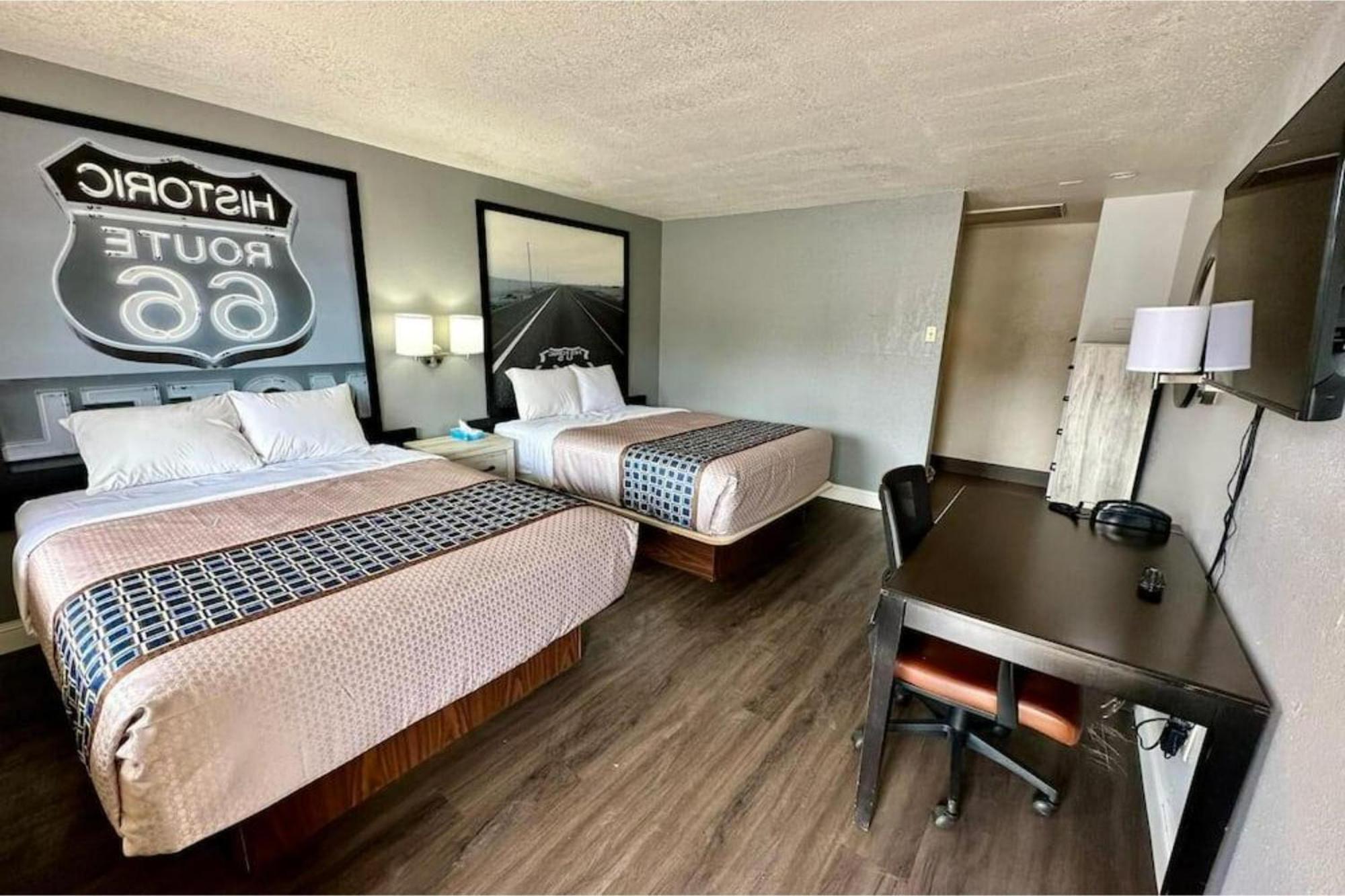 Canyon By Oyo Route-66 Hotel *