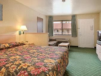 6 Az Hotel