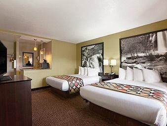 Motel Super 8 By Wyndham Nau/downtown Conference Center