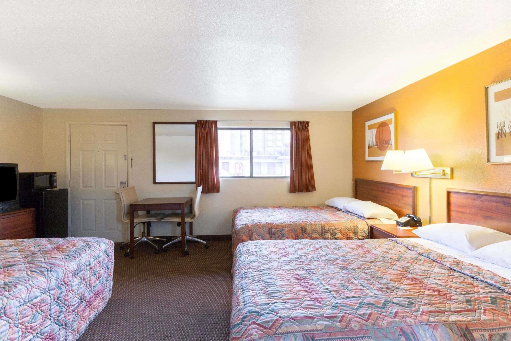 Hotel Country & By Radisson, Downtown, Az