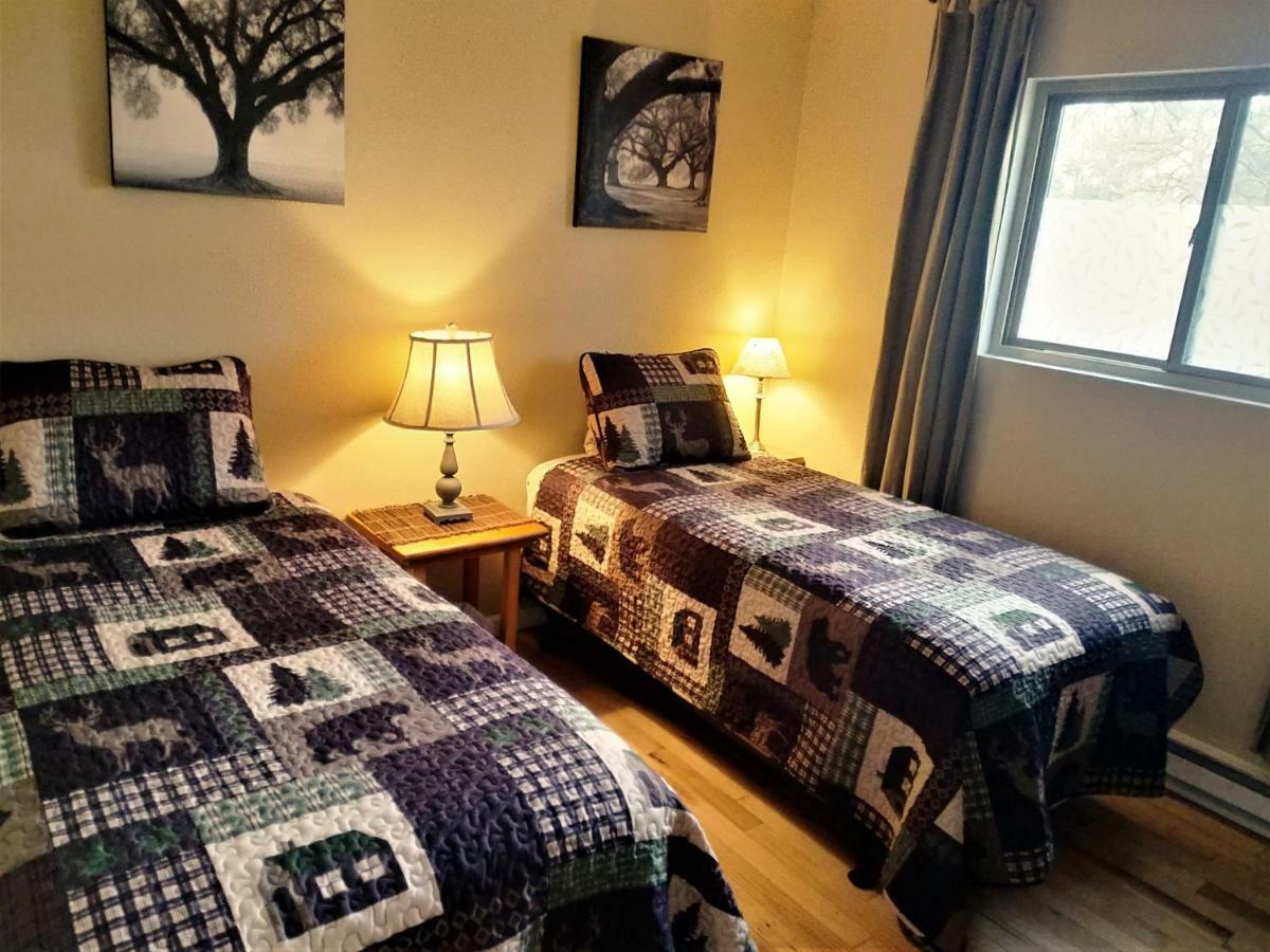 Cozy Mountain With Deck And Firepit-1 Mile From Downtown Flagstaff! Holiday home *
