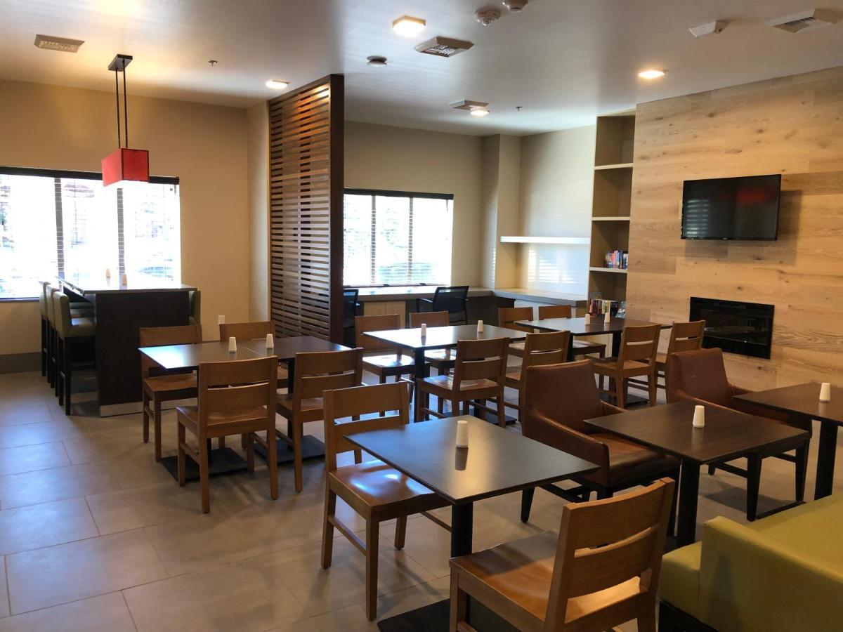 Country & By Radisson, Downtown, Az 3* Flagstaff