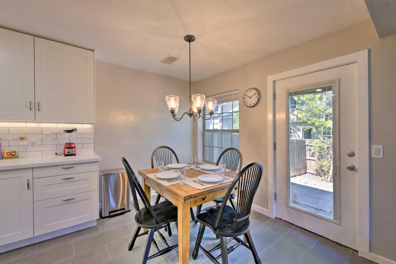 Modern With Bbq Walk Downtown! Holiday home Flagstaff
